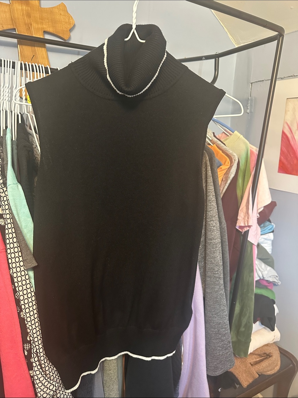 Cable & Gauge Black Knit Sleeveless Turtleneck with White Trim